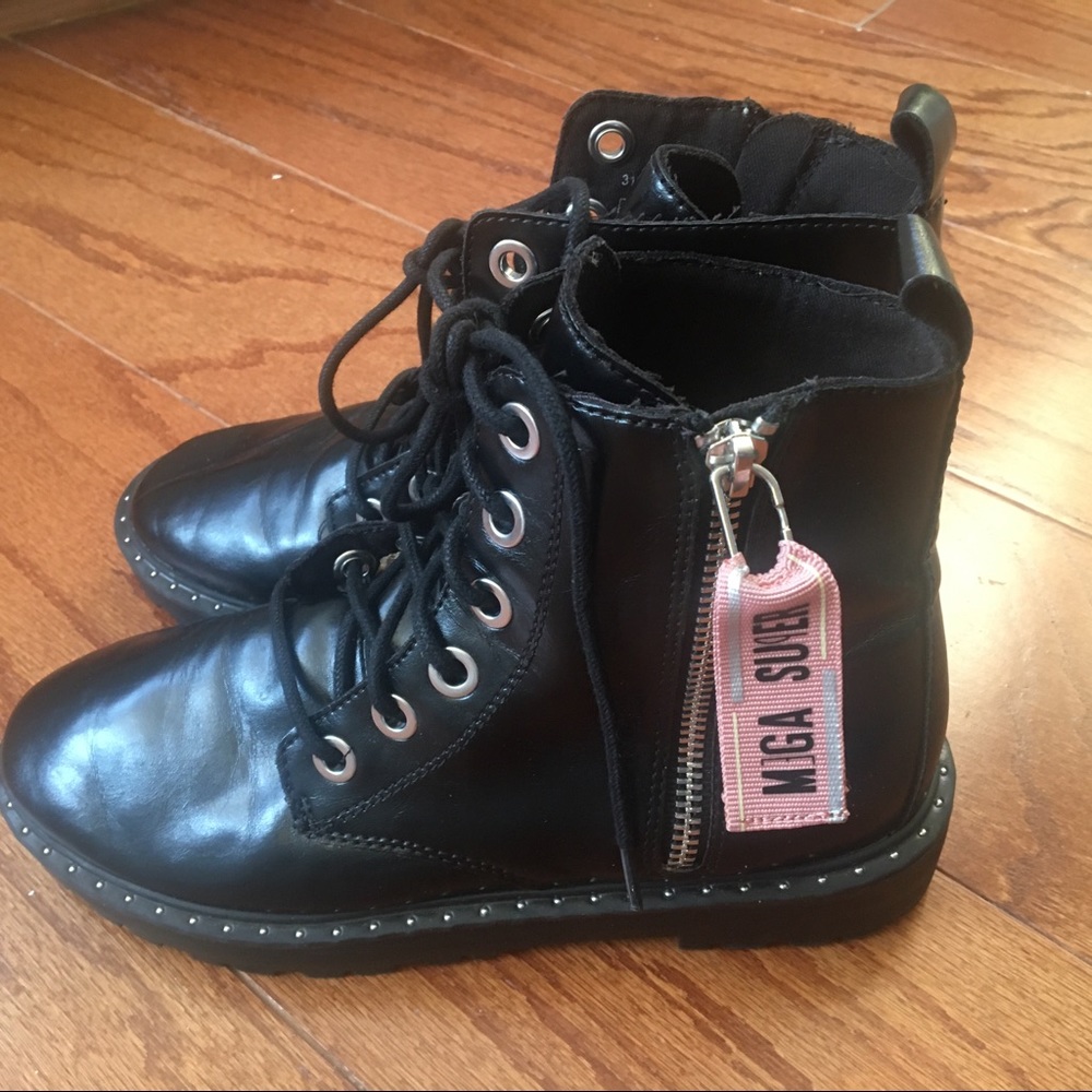 Children’s boots